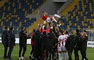 Antalyaspor’da Sidney Sam’dan 5 puanlık katkı
