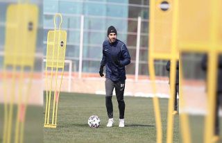 Anton Maglica 11’e dönüyor