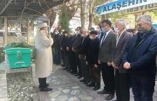Aracında kalp krizi geçirip hayatını kaybetti