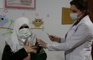 Aşılama çalışmalarının devam ettiği Mardin’de...