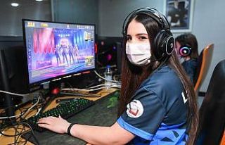 ASKİ E-spor Kadın Zula Takımı bu yıl da iddialı