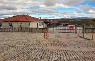 Aslanapa hayvan pazarı küçükbaş hayvanlara kapatıldı