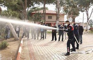 Aydın itfaiyesi yangın söndürme tankeri eğitimi...