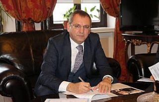 Ayvalık Belediyesi zeytinliklerinde rekolteyi ikiye...