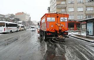 Bağcılar Belediyesi’nin kar mesaisi