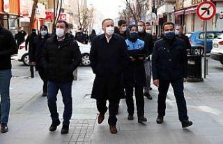 Bağcılar zabıtası ve polisinden ortak virüs operasyonu