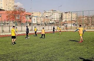 Bağlar Belediyespor’un oyuncuları pandemide de...