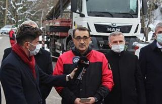 Bakan Dönmez: "Kar nedeniyle 200 bin haneye...