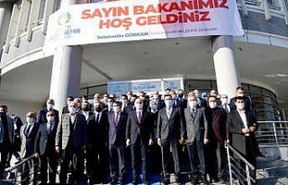 Bakan Karaismailoğlu’ndan Malatya Büyükşehir...