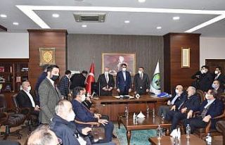 Bakan Kurum’dan Rıza Bey Apartmanı ve Menemen...