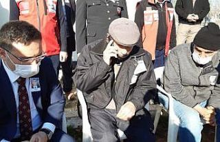 Bakan Soylu şehit babasını telefon ile arayarak...