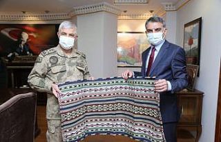 Bakan Yardımcısı Ersoy ve Jandarma Komutanı Çetin’den...