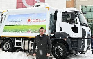 Bakanlıktan Mustafakemalpaşa’ya hibe çöp kamyonu
