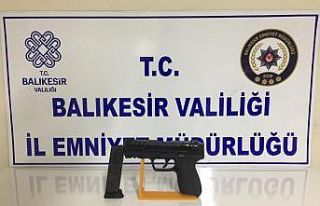 Balıkesir’de 11 aranan şahıs yakalandı
