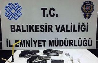 Balıkesir’de 9 aranan şahıs yakalandı