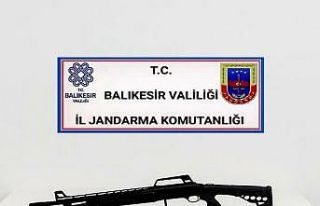 Balıkesir’de jandarma 15 aranan şahsı yakaladı