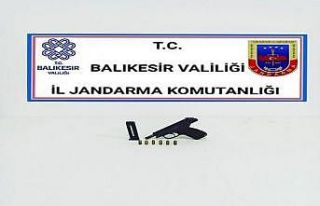 Balıkesir’de jandarma 7 aranan şahsı yakaladı
