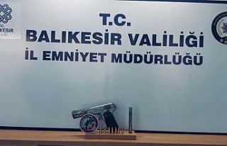 Balıkesir’de polis 18 aranan şahsı yakaladı