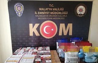 Bandrolsüz makaron satanlara operasyon