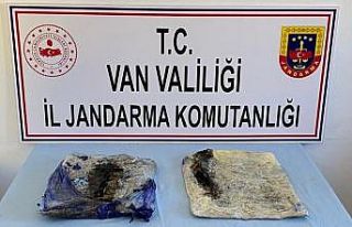 Başkale’de 4 kilo 500 gram afyon sakızı ele geçirildi