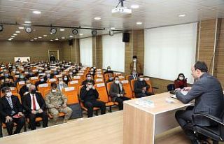 Başkale’de muhtarlar toplantısı