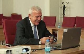 Başkan Atay’dan otizmli çocuklara ve Efelerli...