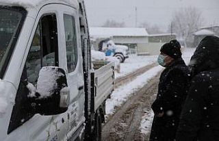 Başkan Bıyık, karla mücadele çalışmalarını...