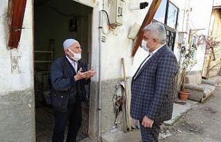 Başkan Çalışkan, yaşlı ve kimsesizleri evlerinden...