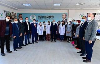 Başkan Çınar, tekstil kursunu ziyaret etti