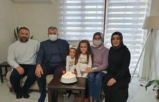 Başkan Elbi’den sürpriz doğum günü kutlaması