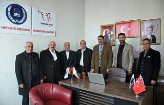 Başkan Geçirgen muhtarla bir araya geldi