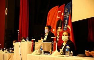 Başkan Günel’den Büyükşehir meclisinde kadın...