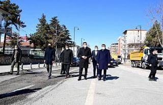 Başkan Gürkan ve Milletvekili Tüfenkci yol genişletme...