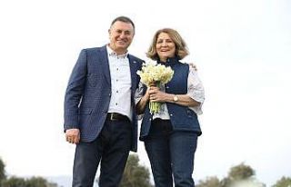 Başkan Savaş’tan çiçek üreticisine “Sevgililer...