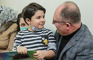 Başkan’dan karne sürprizi, Bilgin 2 bin 500 öğrenciye...