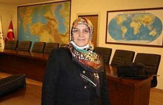 Başörtüsü mağduru Hanife Demir, azmi ile herkese...