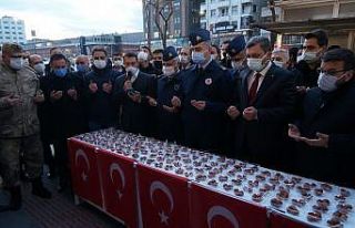 Batman’da Gara şehitleri için lokma dağıtıldı