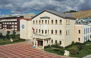 Bayburt Üniversitesi lisansüstü programlarına...