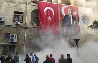 Belediyedeki patlamada molotofkokteyli şüphesi