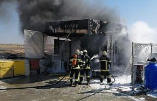 Benzinlik içerisinde bulunan lastikçide çıkan...