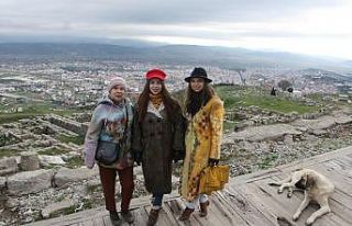 Bergama ünlü modacının tasarımlarına ilham kaynağı...