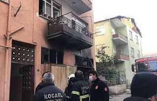 Bina deposunda çıkan yangında 1 kişi dumandan...