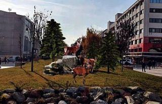 Bolu Belediyesi bozayı heykelinden vazgeçti, geyik...