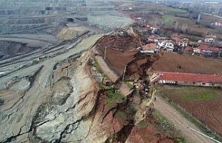 Bolu’da, heyelana sebep olan termik santral yüzlerce...