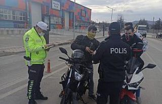 Bozüyük’te motosiklet sürücüleri denetlendi