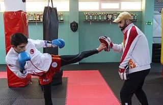 Bu bodruma giren milli sporcu olarak çıkıyor