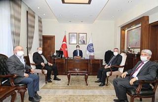 Burdur’da dereceye giren vergi mükelleflerine plaket...