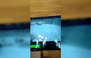 Bursa’da voleybol takımını taşıyan otobüs...