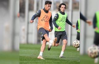 Bursaspor günü çift antrenmanla tamamladı - Giresunspor...
