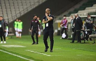 Bursaspor Teknik Direktörü Mustafa Er: “Kaybettiğinde...